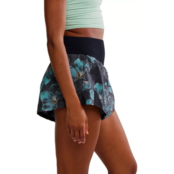 Free People Movement Carpe Diem High Waisted Shorts Size Medium Midnight Floral - Picture 4 of 6